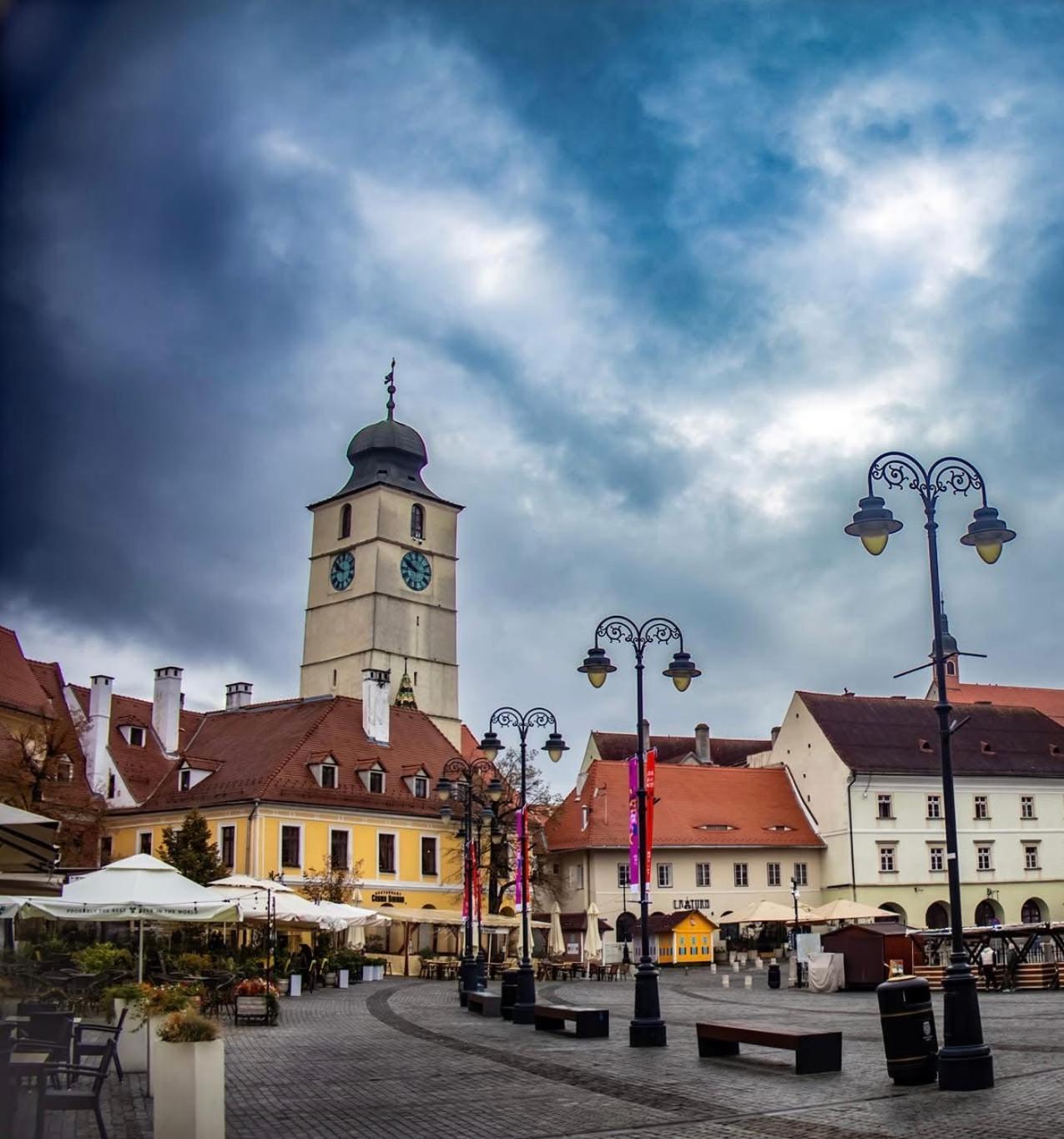 Hotel The Council à Sibiu Extérieur photo